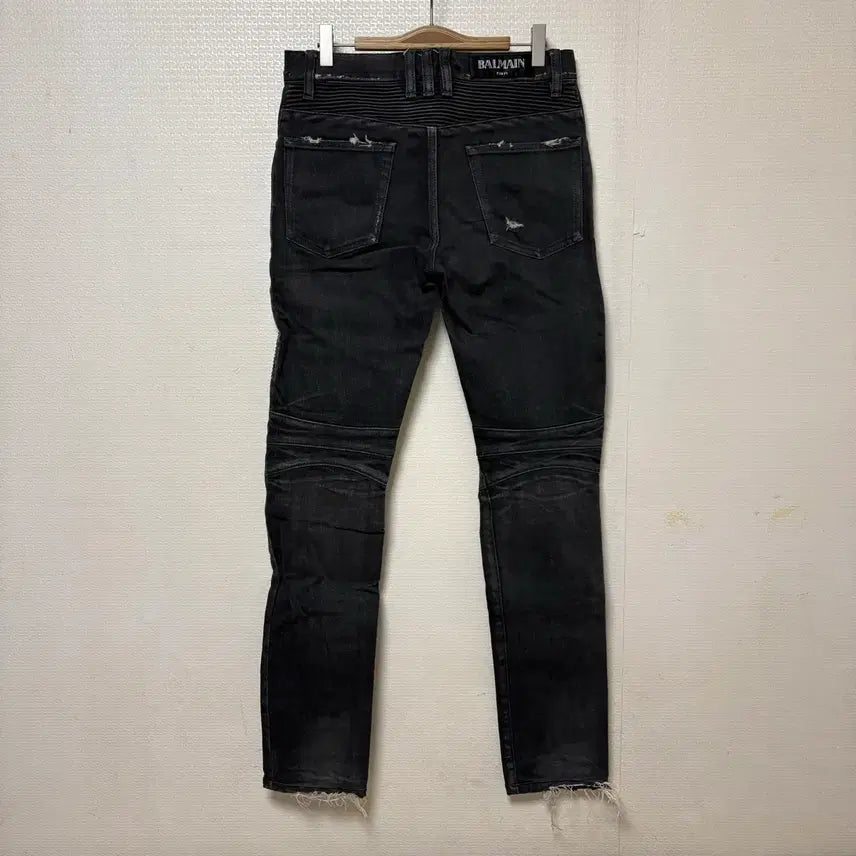 [BUNJANG] Balmain Distressed Biker Jeans / 발망 디스 바이커진