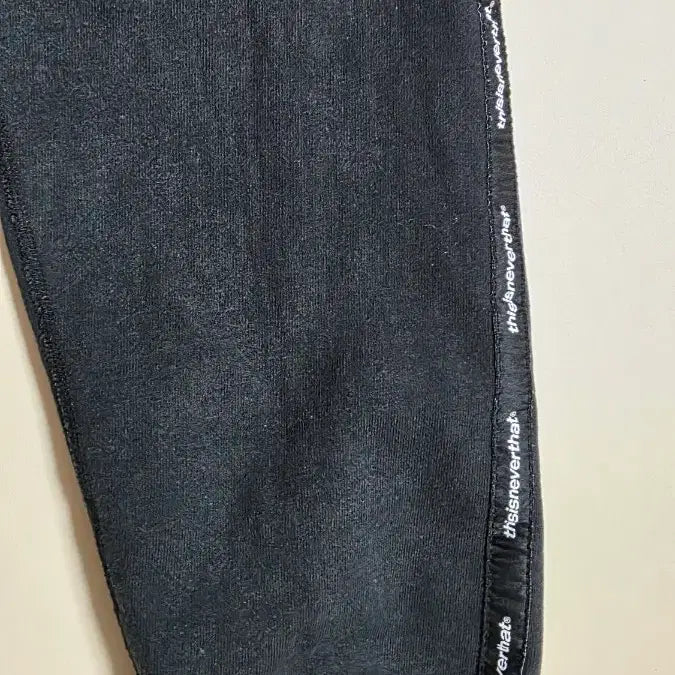 [BUNJANG] thisisneverthat Training Pants / 디스이즈네버댓 블랙 트레이닝 바지