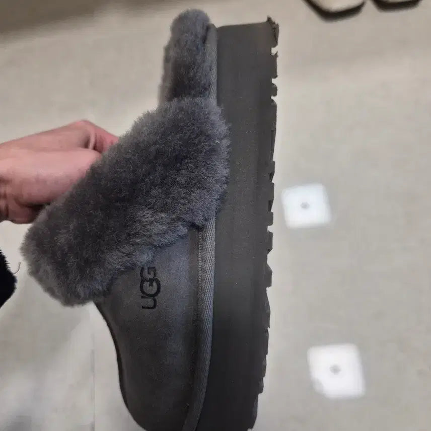 [BUNJANG] UGG Disquette US7 (240) / 어그 디스케트 us7 240