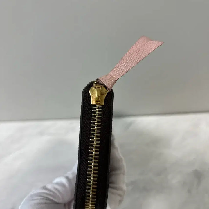 [SOLD OUT] 루이비통 모노그램 클레망스 지퍼 장지갑