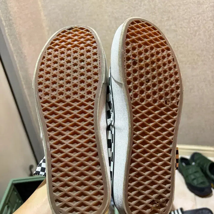 [BUNJANG] Vans Checkerboard Slip-On Sneakers / 반스 체커보드 슬립온