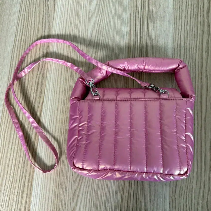 [BUNJANG] Sienne My Melody Padded Bag / 시엔느 마이멜로디 패딩백