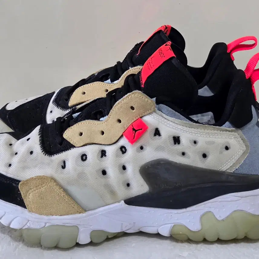 [BUNJANG] Nike Air Jordan Delta 2 React Infrared Sneakers / [295] 나이키 에어조던 델타2 리액트 인프라레드ㅡ단종매물,최저가