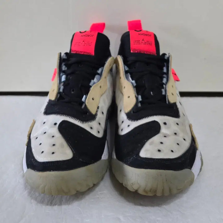 [BUNJANG] Nike Air Jordan Delta 2 React Infrared Sneakers / [295] 나이키 에어조던 델타2 리액트 인프라레드ㅡ단종매물,최저가
