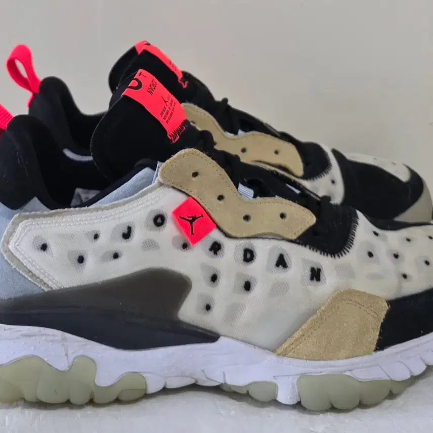 [BUNJANG] Nike Air Jordan Delta 2 React Infrared Sneakers / [295] 나이키 에어조던 델타2 리액트 인프라레드ㅡ단종매물,최저가
