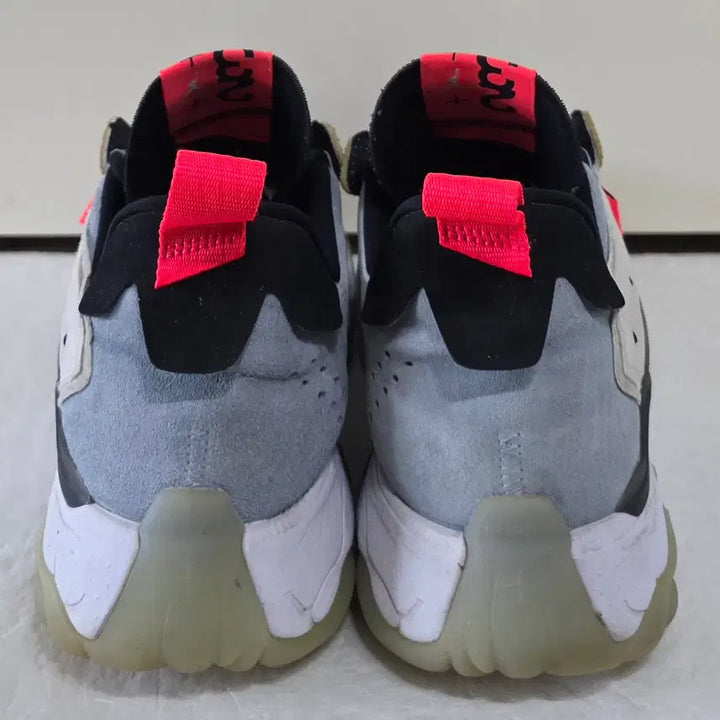 [BUNJANG] Nike Air Jordan Delta 2 React Infrared Sneakers / [295] 나이키 에어조던 델타2 리액트 인프라레드ㅡ단종매물,최저가