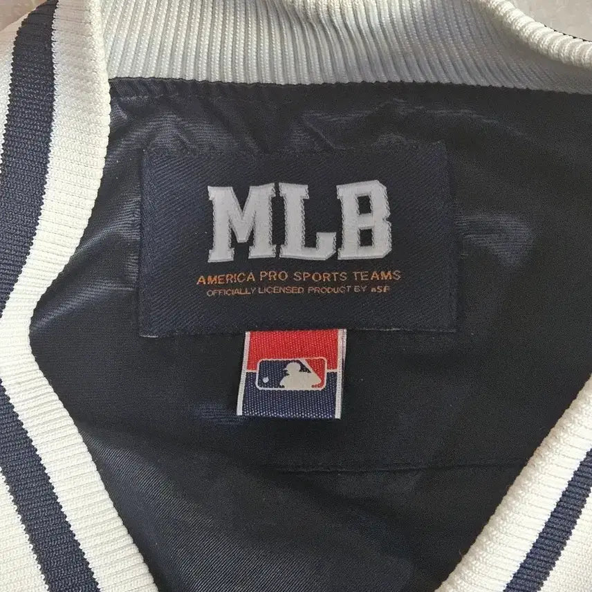 [BUNJANG] MLB Varsity Stadium Jacket / MLB 엠엘비 바시티 스타디움 야구 자켓