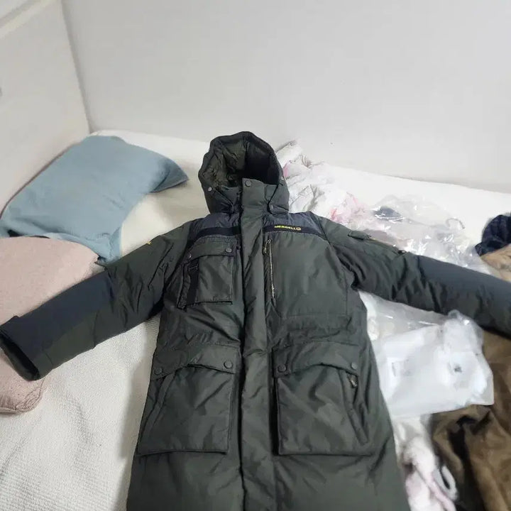 [BUNJANG] Merrell Khaki Long Padded Coat / 머렐 카키새 롱패딩