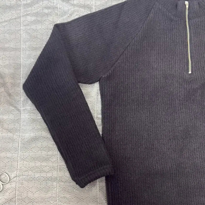 [BUNJANG] Muscle Fit Ribbed Knit Half Zip Up / (새상품)머슬핏 기모 골지 하프 니트 집업