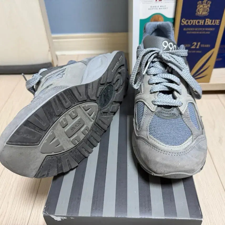 [BUNJANG] New Balance WTAPS 990 V2 (Size 270) / 뉴발란스 990 V2 더블탭스 270