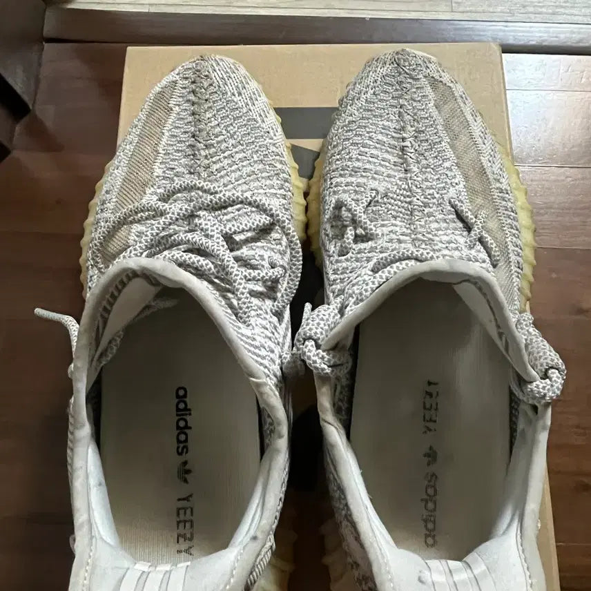 [BUNJANG] Adidas Yeezy Boost 350 V2 Static 285 / 아디다스 이지부스트 350 V2 스태틱 285