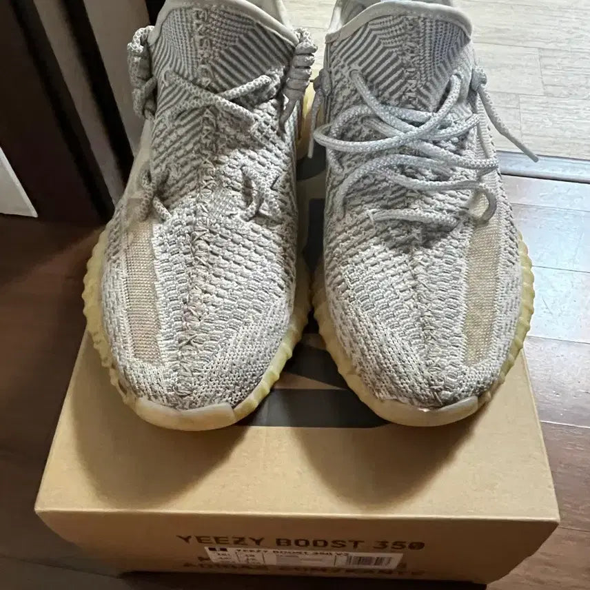 [BUNJANG] Adidas Yeezy Boost 350 V2 Static 285 / 아디다스 이지부스트 350 V2 스태틱 285