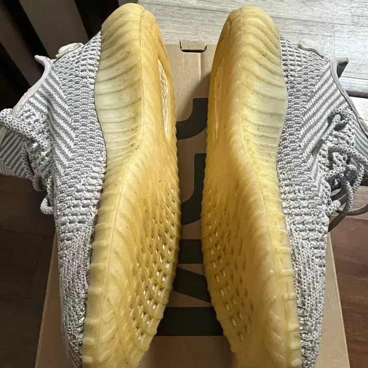 [BUNJANG] Adidas Yeezy Boost 350 V2 Static 285 / 아디다스 이지부스트 350 V2 스태틱 285