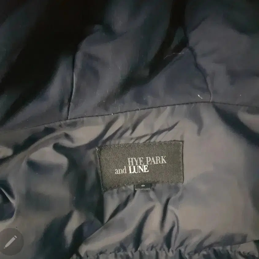 [BUNJANG] HYE PARK &amp; LUNE Navy Half Down Jacket / 하프다운패딩