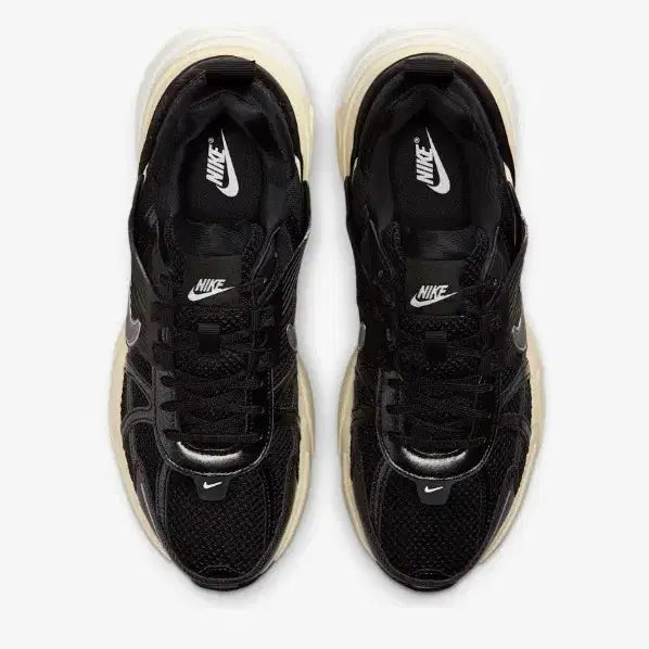 [BUNJANG] Nike V2K Run Sneakers (Women's) / 새상품)나이키 V2K런 스니커즈 여성용