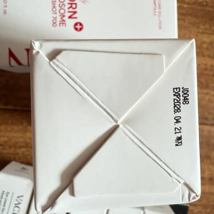 [BUNJANG] Basian PDRN Exosome Dual Shot Ampoule 700 (Sealed) / 바시앙 PDRN 엑소좀 듀얼샷 앰플 700 새상품