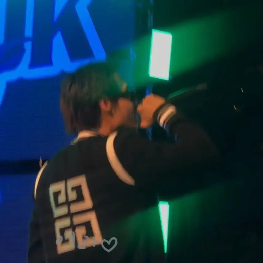 [BUNJANG] Givenchy Teddy Jacket / 지방시 니트 테디 자켓 (블루종, 바시티, 봄버, 스타디움 자켓)