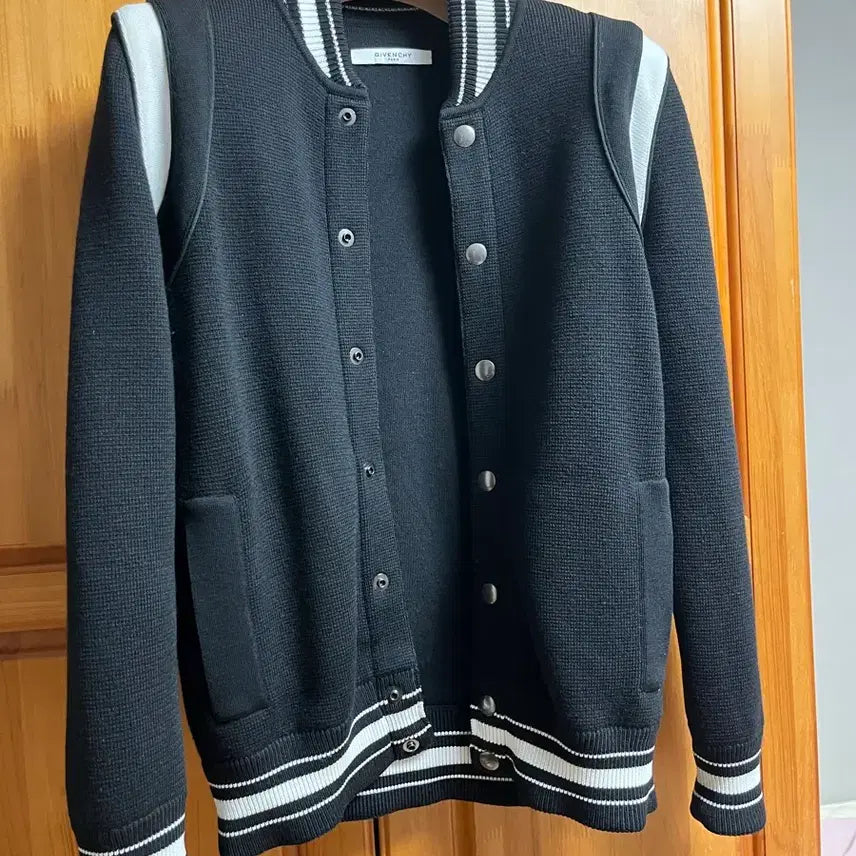 [BUNJANG] Givenchy Teddy Jacket / 지방시 니트 테디 자켓 (블루종, 바시티, 봄버, 스타디움 자켓)