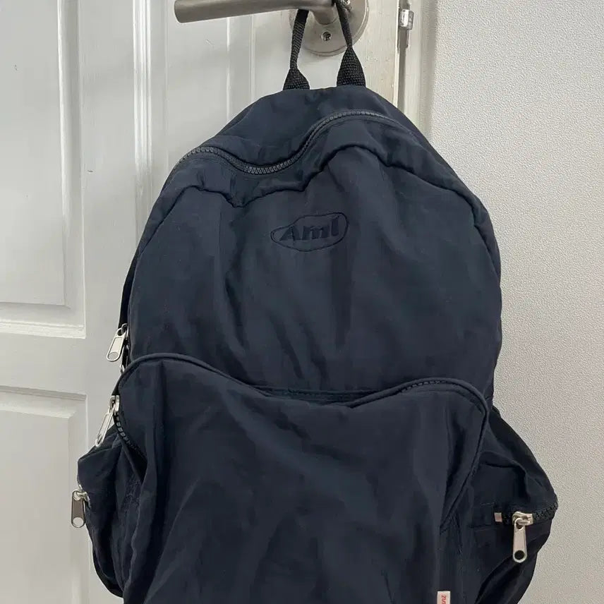 [BUNJANG] Amiement Logo Backpack Navy / 아미먼트 로고 백팩 네이비