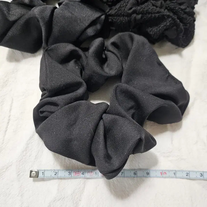 [SOLD OUT] (새상품) 블랙 곱창밴드 스크런치