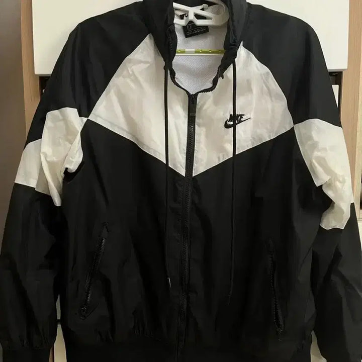 [BUNJANG] Nike Windrunner Windbreaker / 나이키 바람막이 윈드러너
