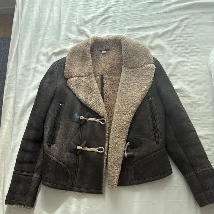 [BUNJANG] Burberry Mustang Short Coat Jacket / 버버리 무스탕 숏 코트 자켓