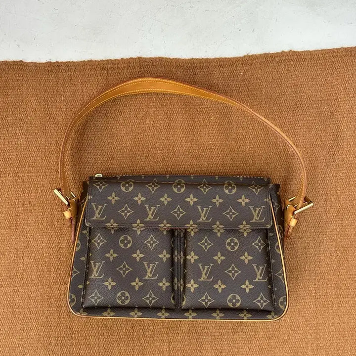 [BUNJANG] Louis Vuitton Viva Cite GM / [A 정품] 루이비통 비바시떼 GM