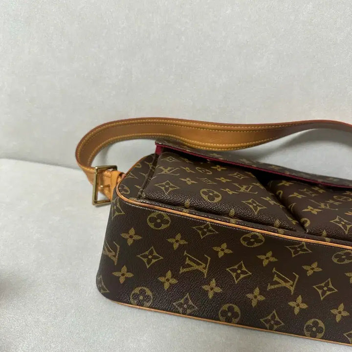 [BUNJANG] Louis Vuitton Viva Cite GM / [A 정품] 루이비통 비바시떼 GM