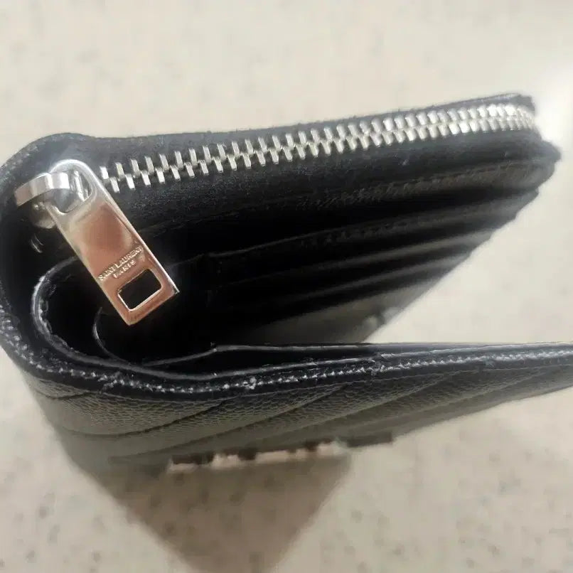 [BUNJANG] Saint Laurent Matelassé Wallet (Black) / 생로랑 마틀라세 반지갑 블랙(정품)