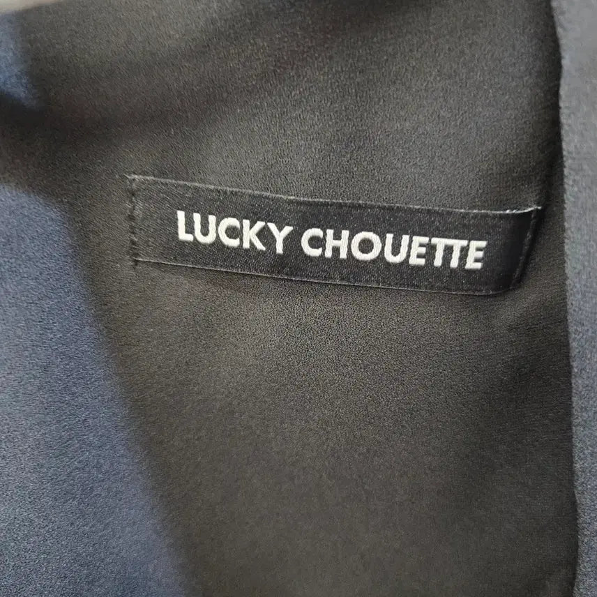 [BUNJANG] Lucky Chouette Pleated Lace-up Collar Long Dress / 럭키슈에뜨 블랙 플리츠 원피스 레이스업 카라