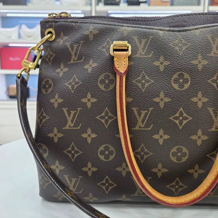 [BUNJANG] Louis Vuitton Monogram Palais MM Tote Shoulder Bag / 루이비통 모노그램 팔라스 mm 토트 숄더백 m40908