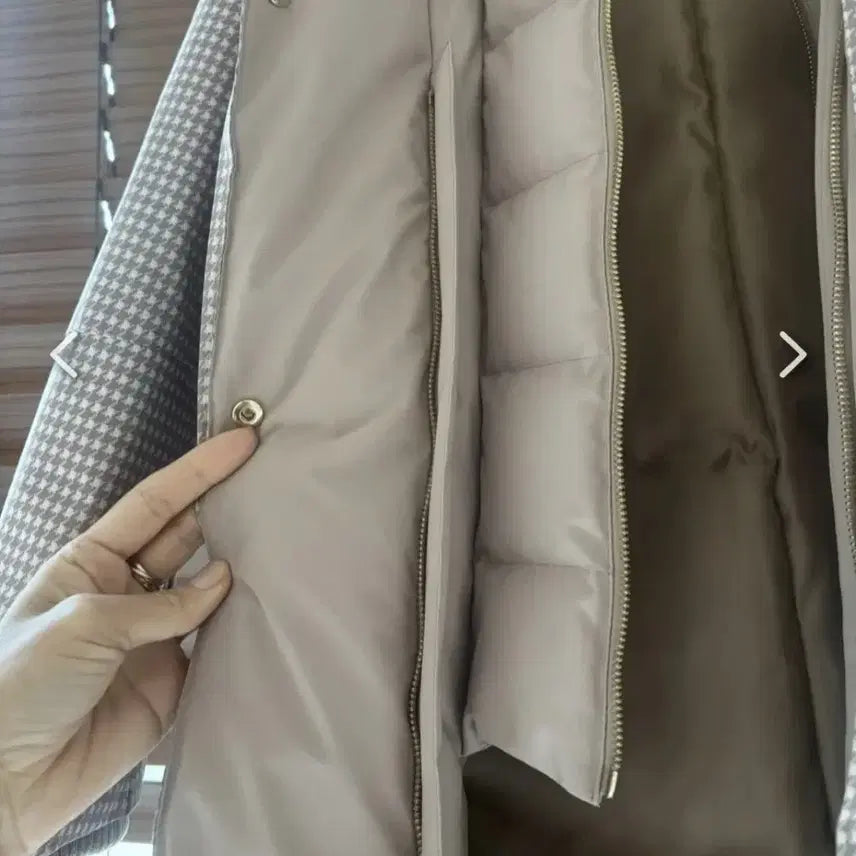 [BUNJANG] Karl Lagerfeld Houndstooth Pattern Hooded Padded Coat / 칼 라거펠트 후드 패딩 코트 견치 패턴