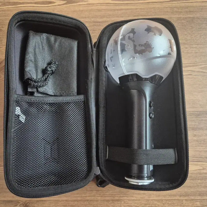 [BUNJANG] BTS (Bangtan Sonyeondan) ARMY Bomb Ver. 3 + Case / 급처)방탕소년단 아미밤 ver3+케이스 BTS 아미밤 판매합니다