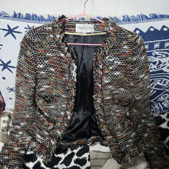 [SOLD OUT] DONNA SUI 트위드 자켓