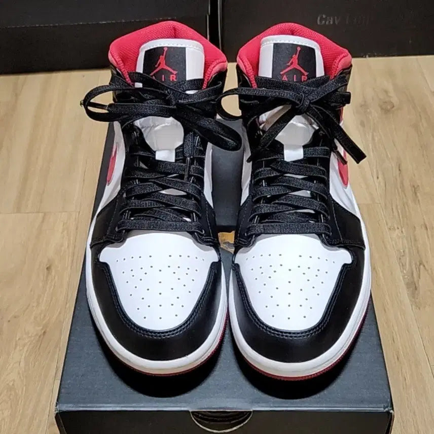 [BUNJANG] Nike Air Jordan 275 Gym Red Black White Sneakers / 나이키 조던 275 짐레드 블랙 화이트