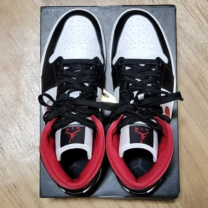 [BUNJANG] Nike Air Jordan 275 Gym Red Black White Sneakers / 나이키 조던 275 짐레드 블랙 화이트