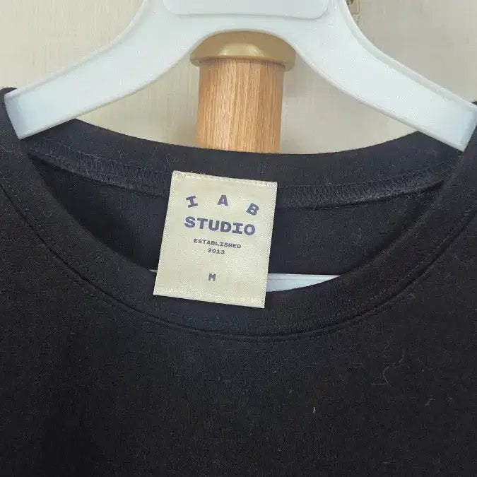 [SOLD OUT] IAB STUDIO 아이앱 스튜디오 10주년 티셔츠 블랙