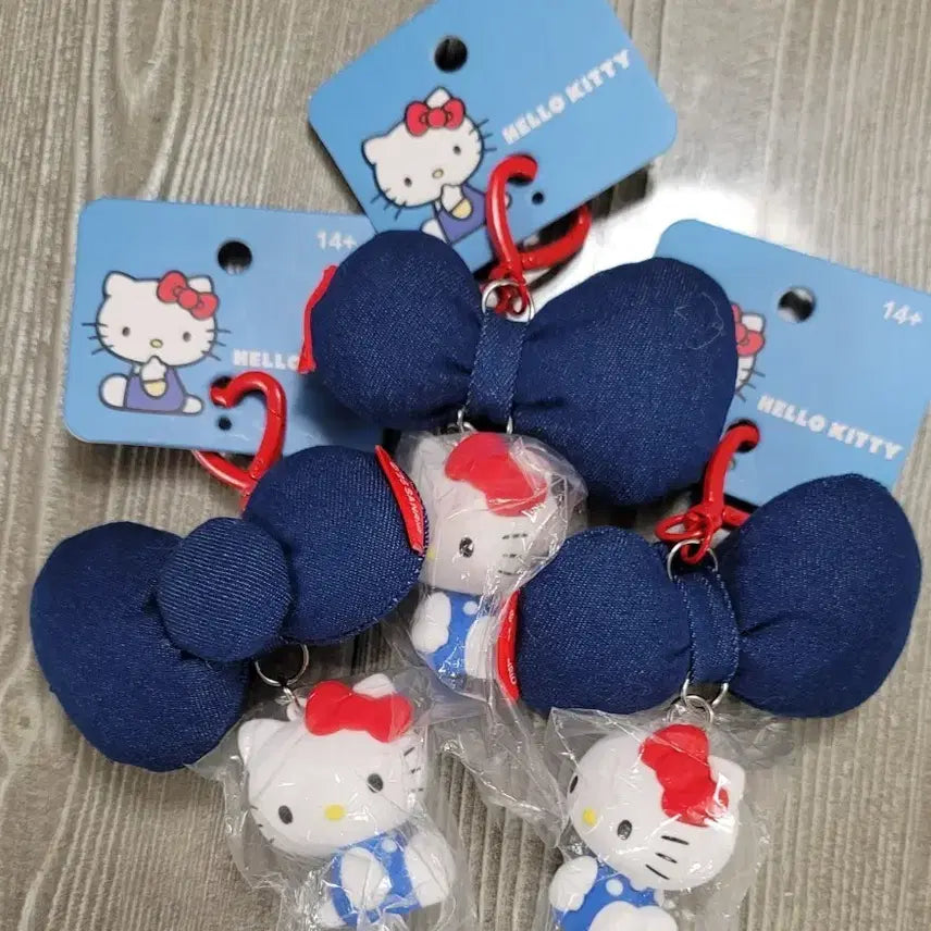 [BUNJANG] Hello Kitty Denim Ribbon Keyring / 헬로키티 데님 리본 키링 새상품 최저가