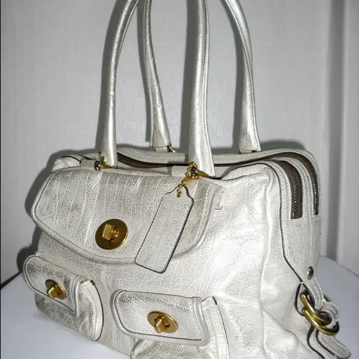 [BUNJANG] Coach Limited Edition Turnlock Shoulder Tote Bag (Silver/Gold/White) / 20s coach 코치 리미티드 숄더백 실버골드 화이트 턴락 토트백