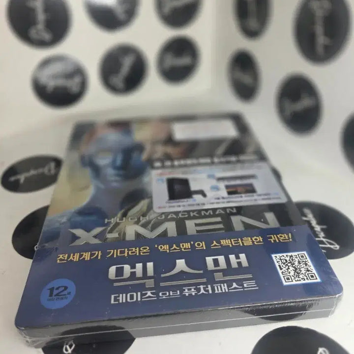[BUNJANG] X: in the product title, there is no group name or member name.
X: I cannot identify the item category as it is too ambiguous.
X: X-Men is not a K-pop group.
Output: X-Men Blu-ray / [미개봉] 엑스맨 블루레이 초희귀 소장품 영화 bluray 새상품