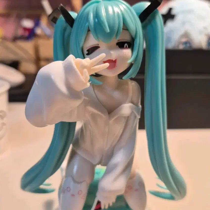 [BUNJANG] Vocaloid Hatsune Miku Unofficial Figure / 보컬로이드 하츠네 미쿠 우노미쿠 피규어 판매