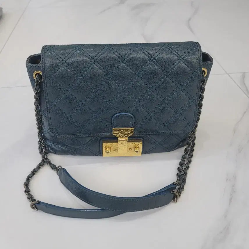 [BUNJANG] Marc Jacobs Quilted Chain Shoulder Bag / 마크제이콥스 퀼팅 체인 숄더백/출근용 데일리백