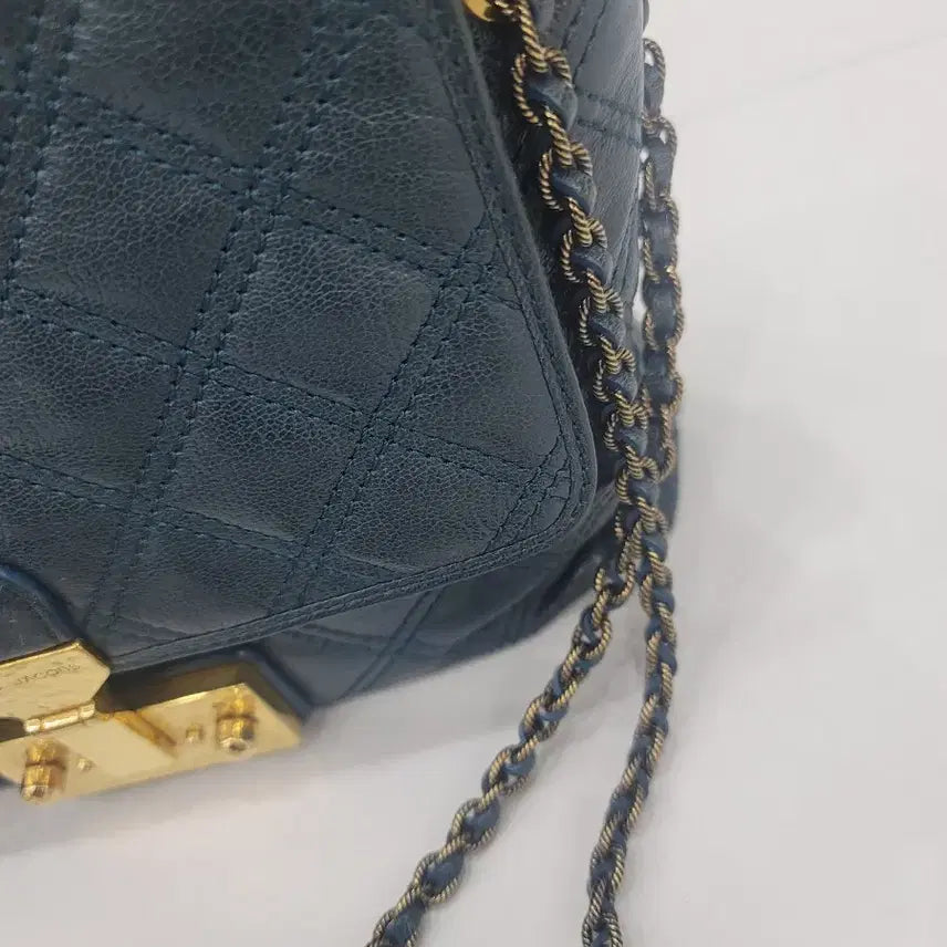 [BUNJANG] Marc Jacobs Quilted Chain Shoulder Bag / 마크제이콥스 퀼팅 체인 숄더백/출근용 데일리백
