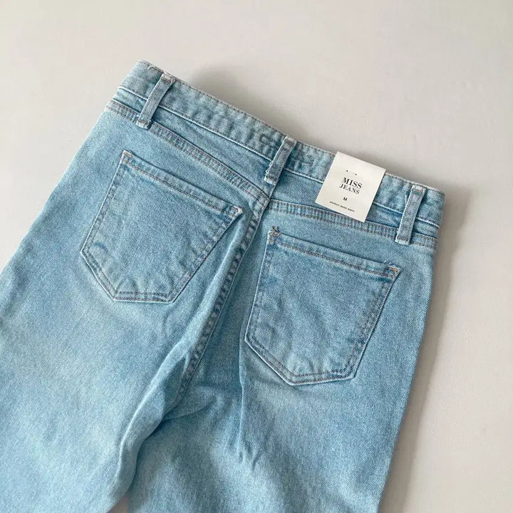 [BUNJANG] Bootcut Jeans (M) - New / 부츠컷 연청바지(m) 새상품