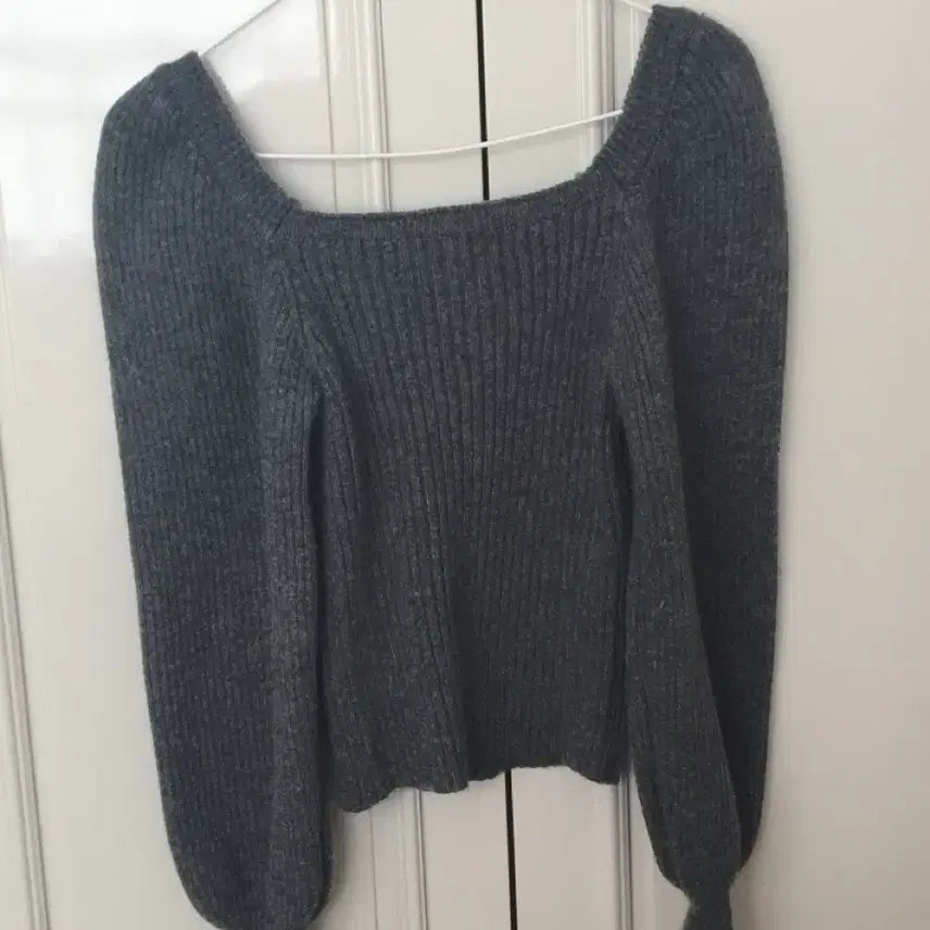 [BUNJANG] Puff Ribbed Knit Charcoal Top / 퍼프 골지 니트 차콜
