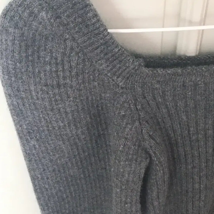 [BUNJANG] Puff Ribbed Knit Charcoal Top / 퍼프 골지 니트 차콜