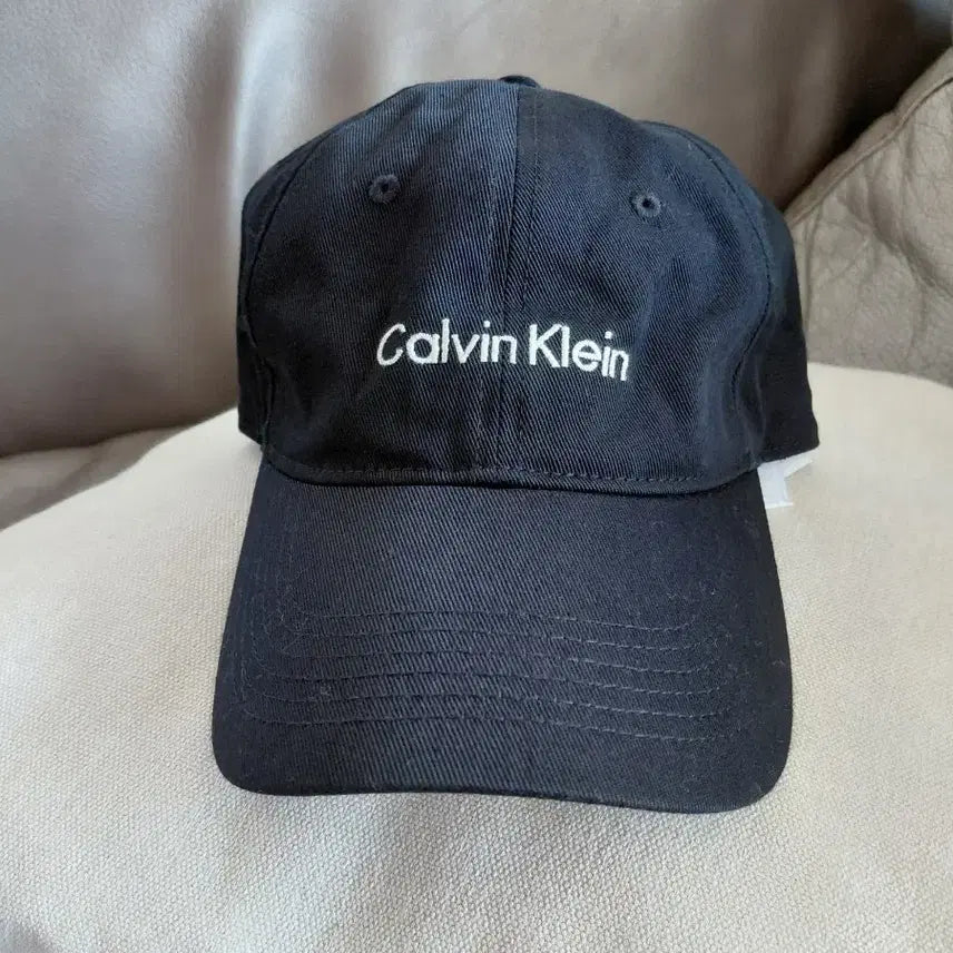 [BUNJANG] Calvin Klein Unisex Black Ball Cap / [미사용] 캘빈클라인 남녀공용 볼캡