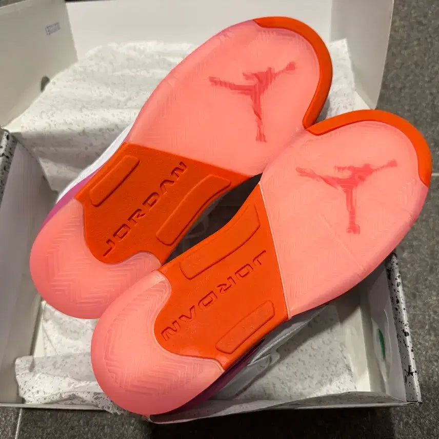 [BUNJANG] Nike Jordan 5 Retro Pink GS Sneakers / 나이키 조던5 레트로 핑크 GS 235사이즈