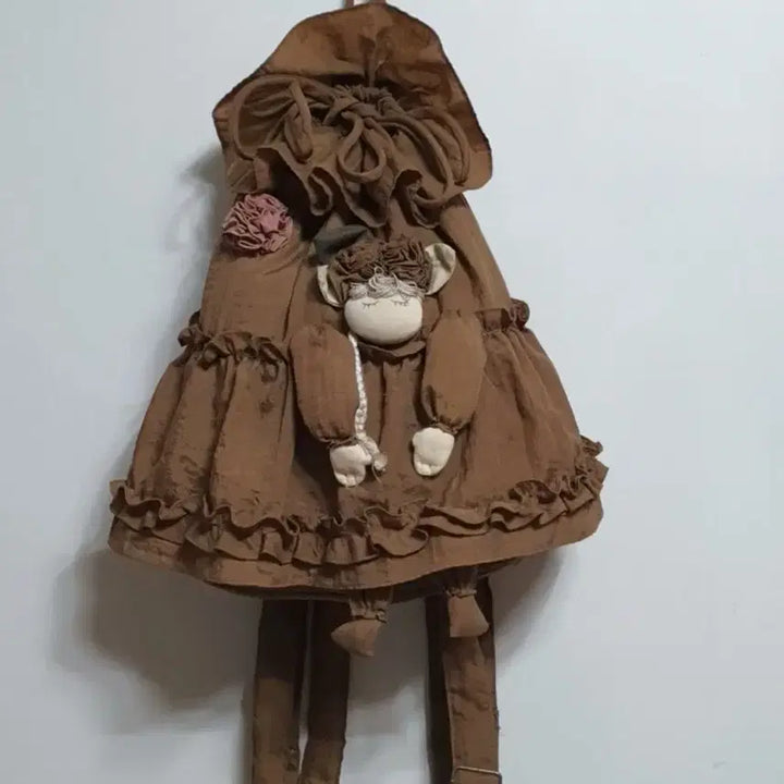 [BUNJANG] Unique Doll Design Brown Backpack / 인형 디자인 백팩