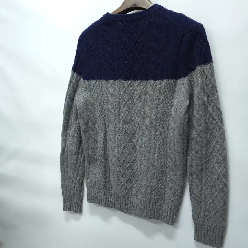 [BUNJANG] ZIOZIA Two-Tone Cable Knit Sweater / 지오지아 투톤 케이블 울니트 (95-100)